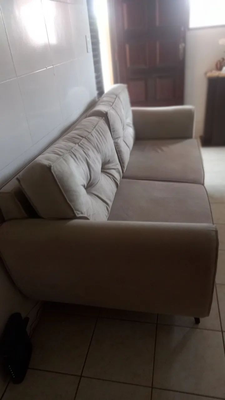 Vendo sofá  2.10m  contato * - Foto 3