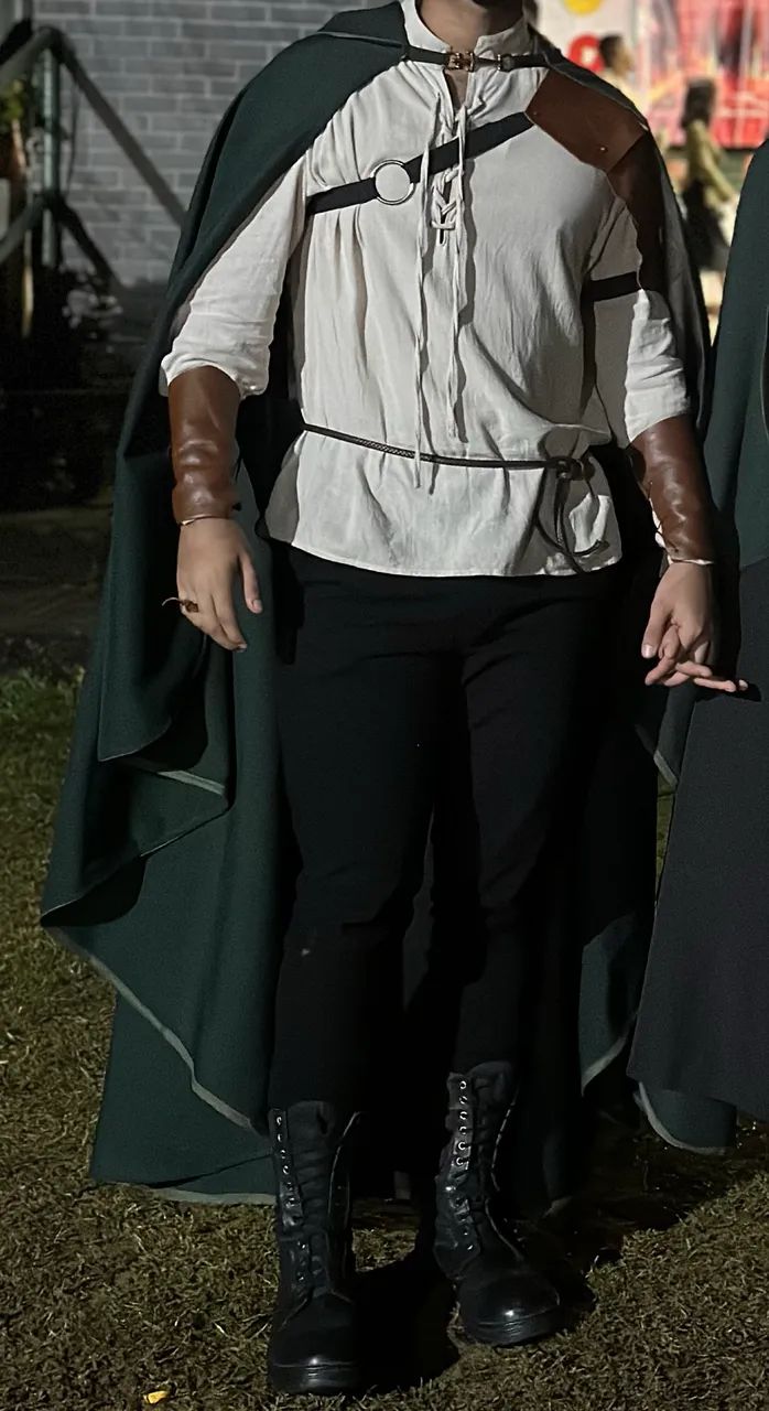 Capa Medieval com capuz - Verde musgo - Foto 4