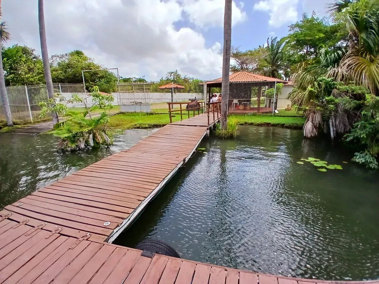 Flat em Barreirinhas, com 2 Suítes, Mobiliado e Beira Rio. - Foto 4
