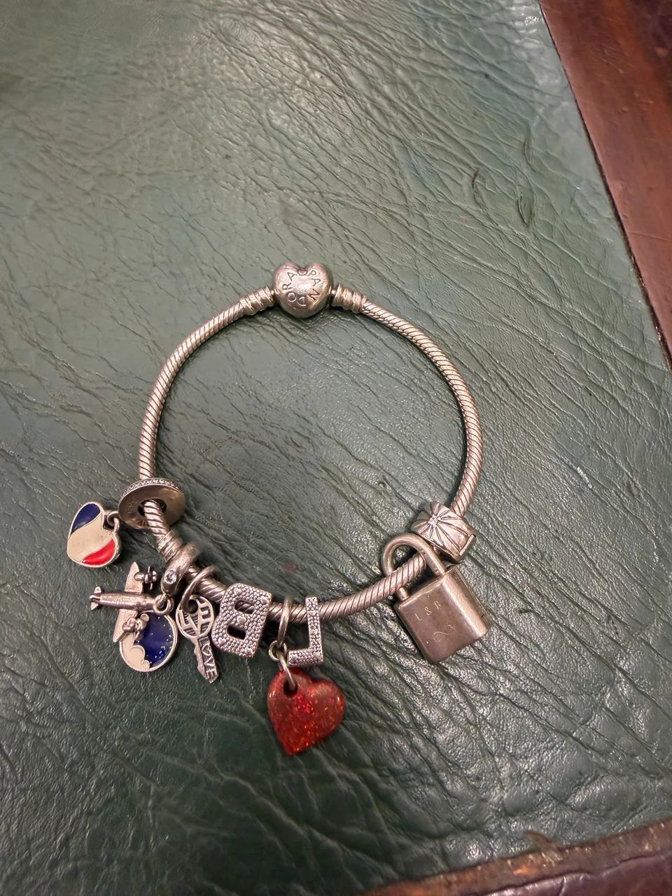 Pulseira Pandora 7 pingentes  - Foto 4