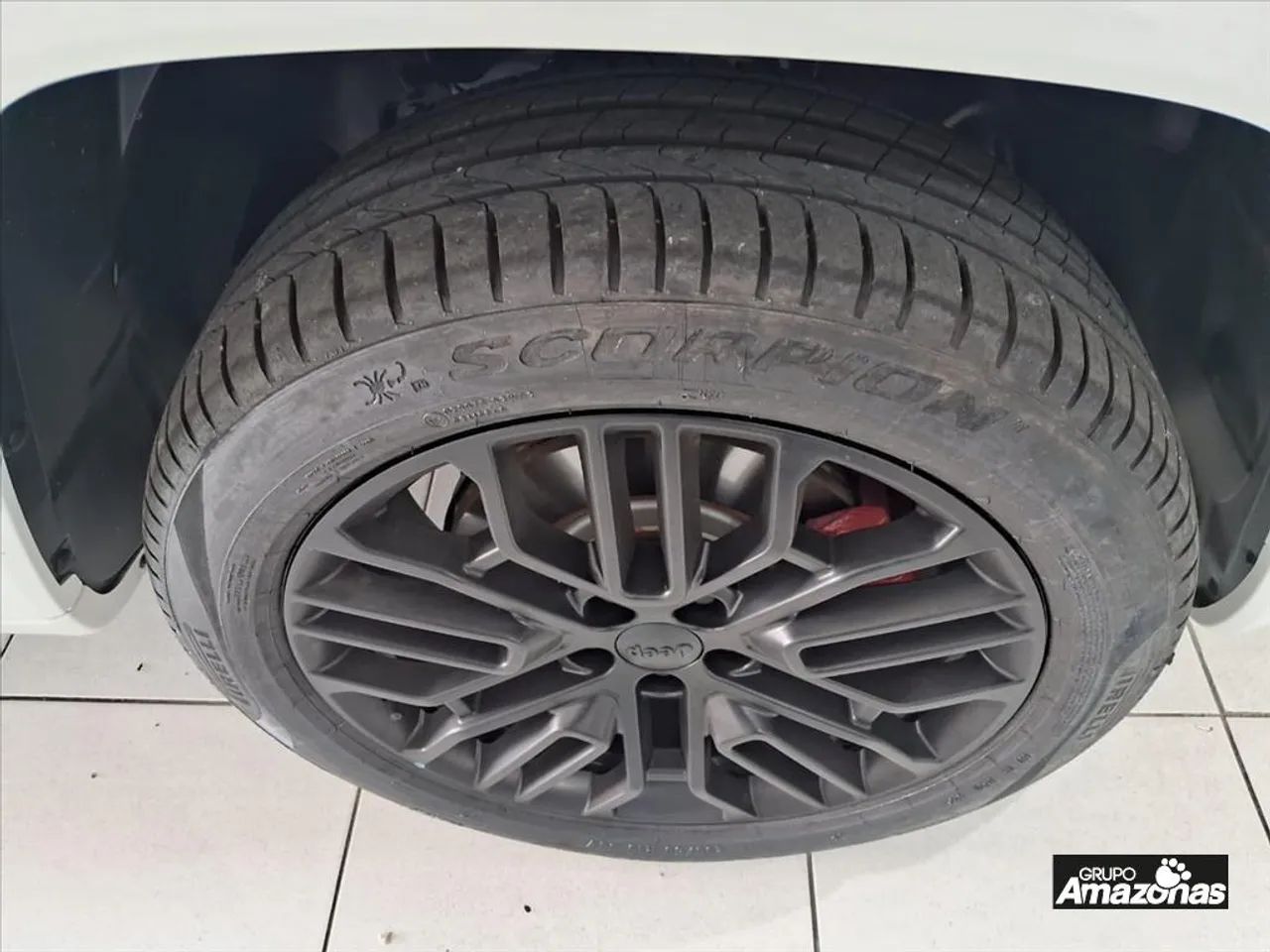 Jeep Commander Black Hurricane 2.0 4x4 TB Aut, foto 16 de 20
