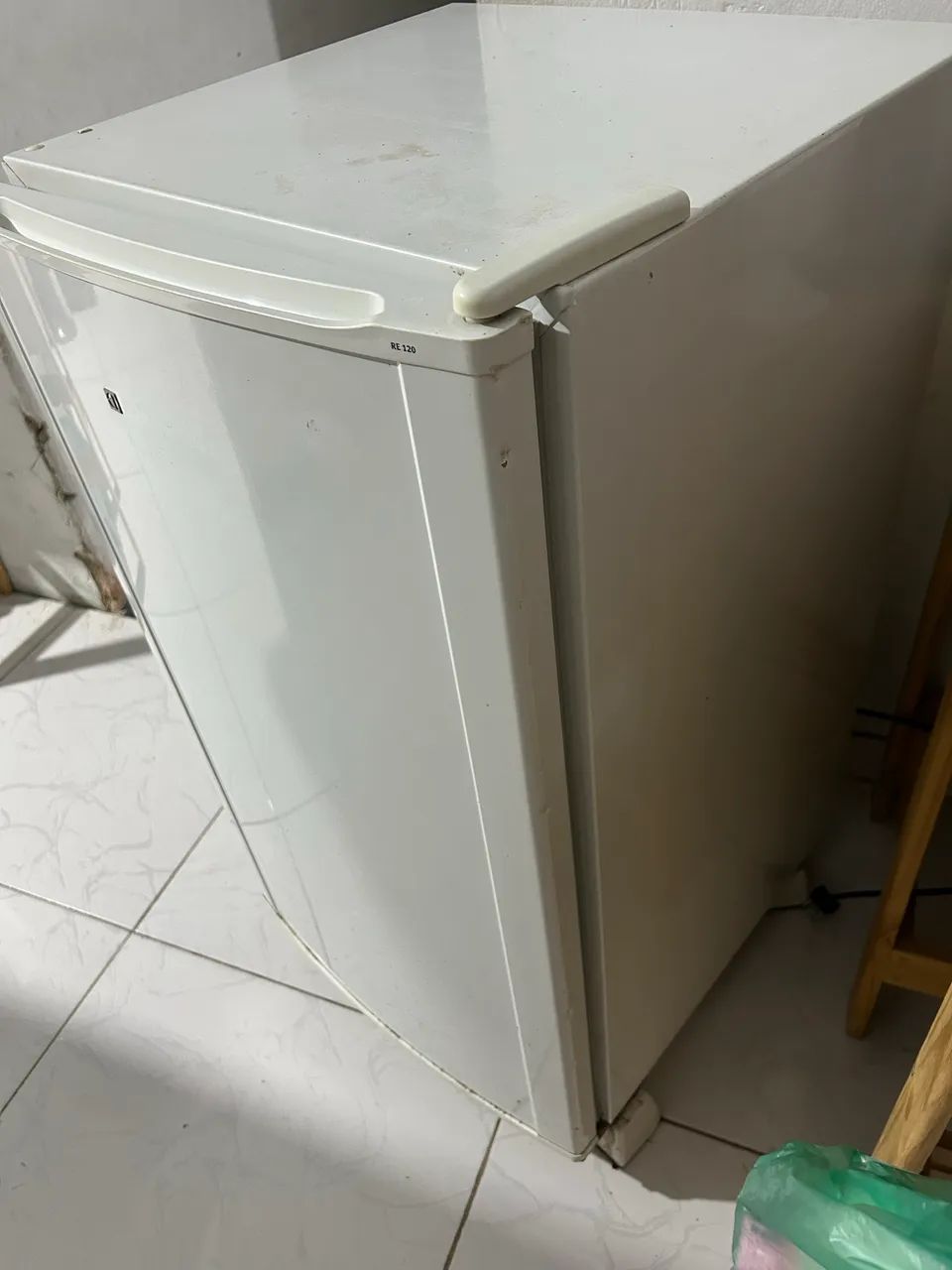 Frigobar Electrolux - Foto 4
