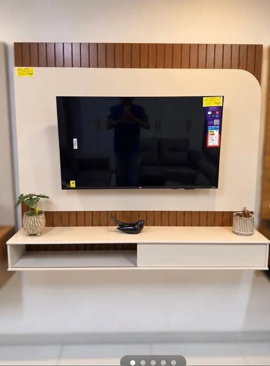 PAINEL TV DE 65 POLEGADAS, RIPADO