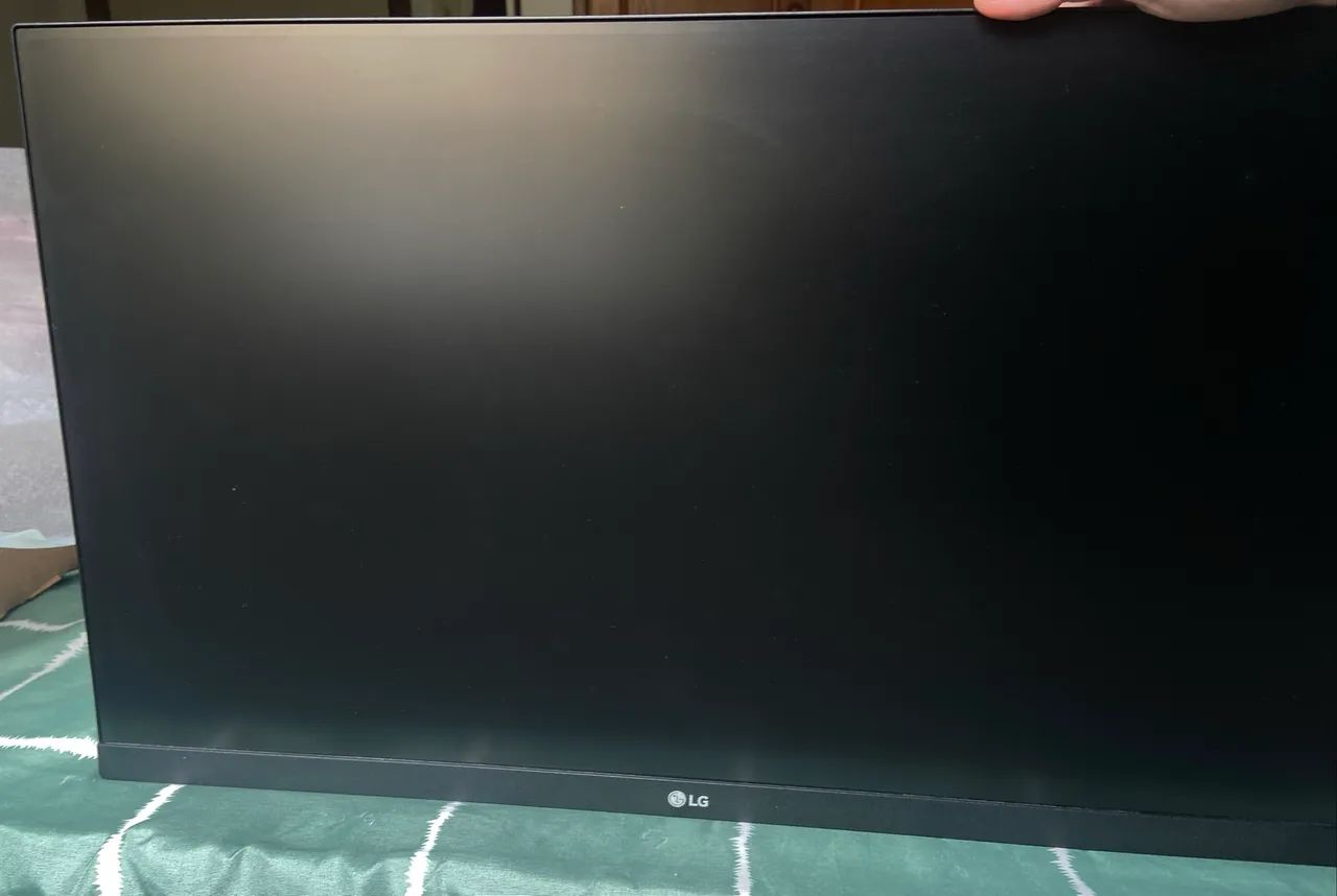 LG 24ML600M, 24 polegadas, Full HD (1920x1080) com painel IPS65126767556482124