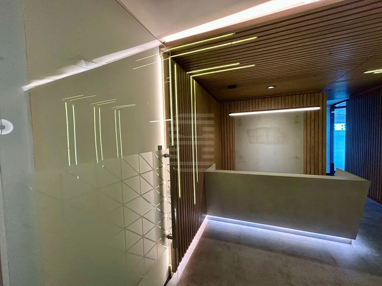 Sala comercial para alugar no Cambui, Edificio 575, na Avenida Norte Sul. - Foto 3