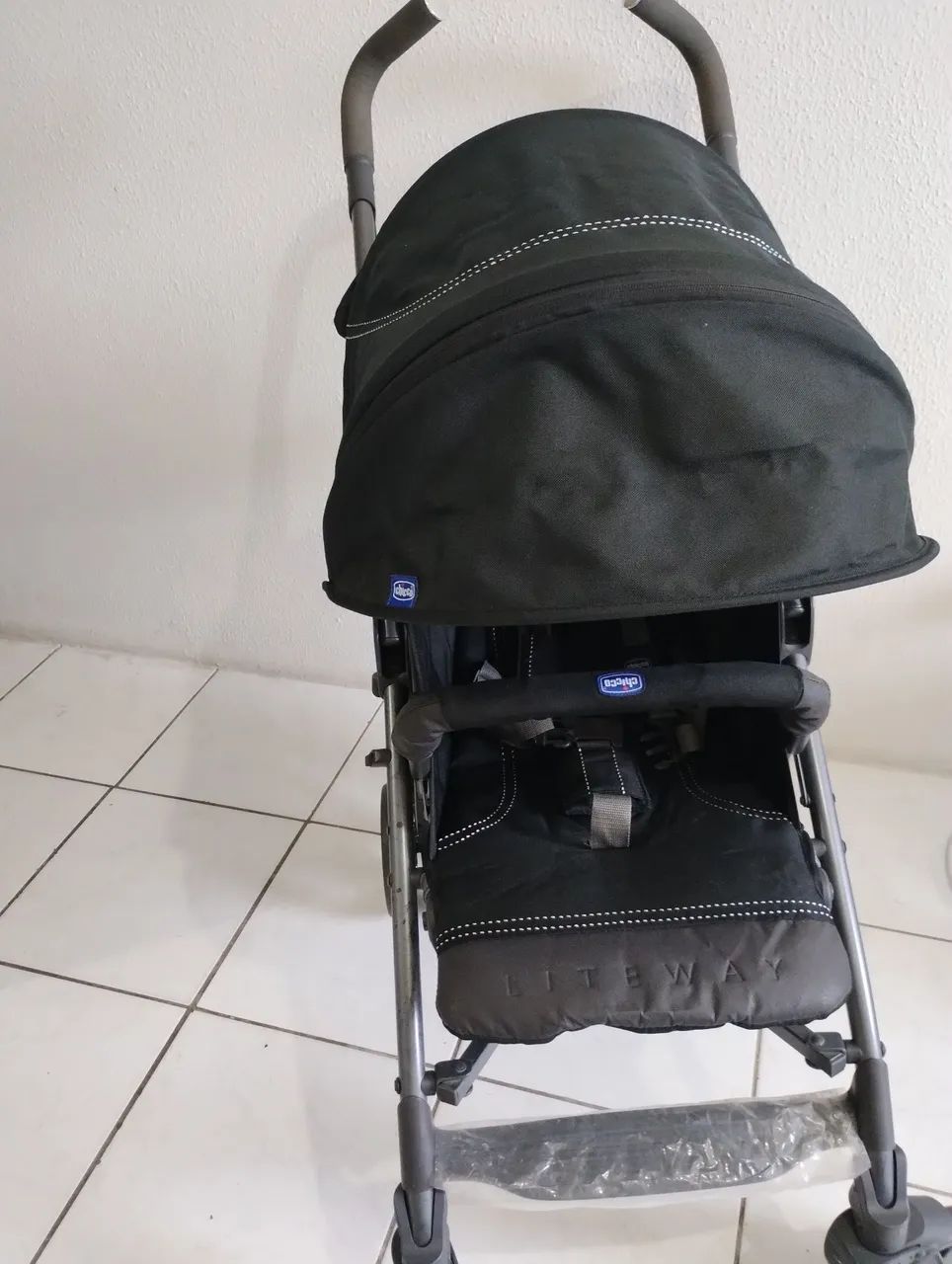 Carrinho de bebê Chicco Liteway 3 Jec Black<br><br> - Foto 2