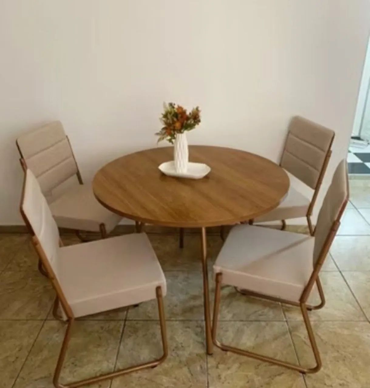 Mesa 4 cadeiras  - Foto 3