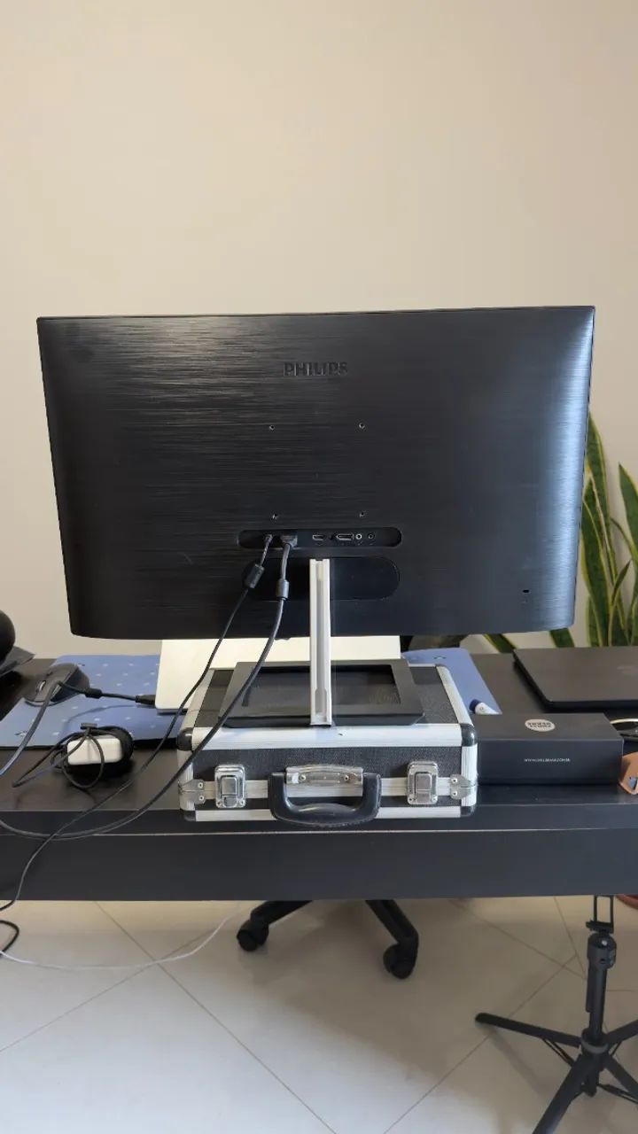 Monitor Philips 27 4k Ips Speakers 278e1a - Foto 4