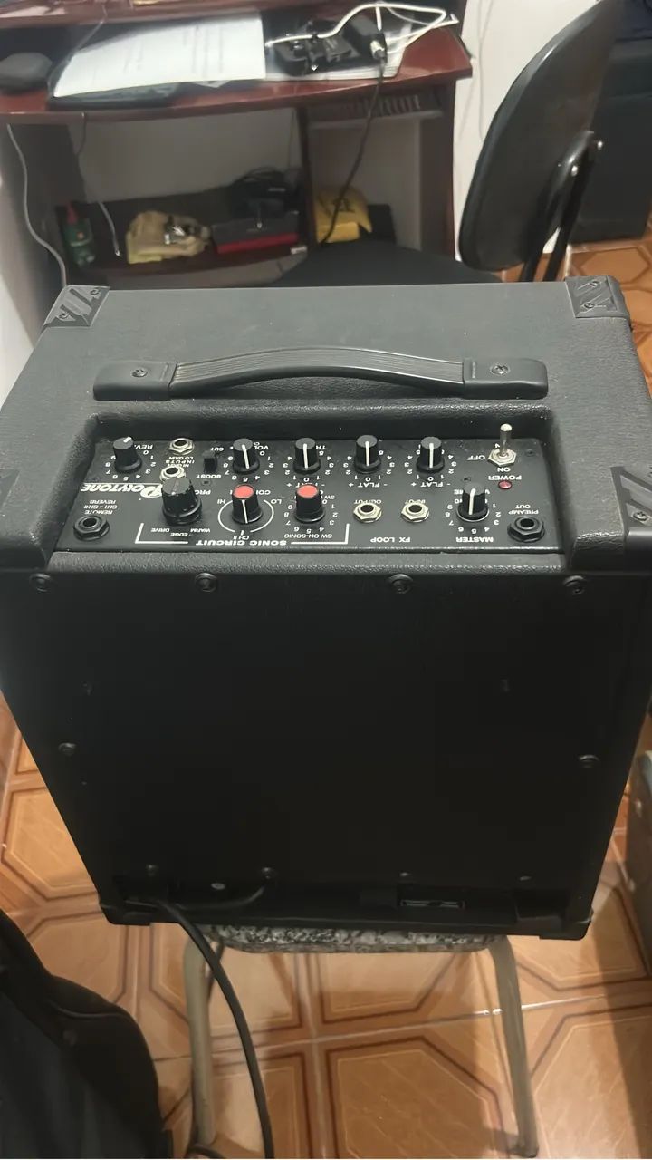 Amplificador Polytone mini brute  - Foto 2