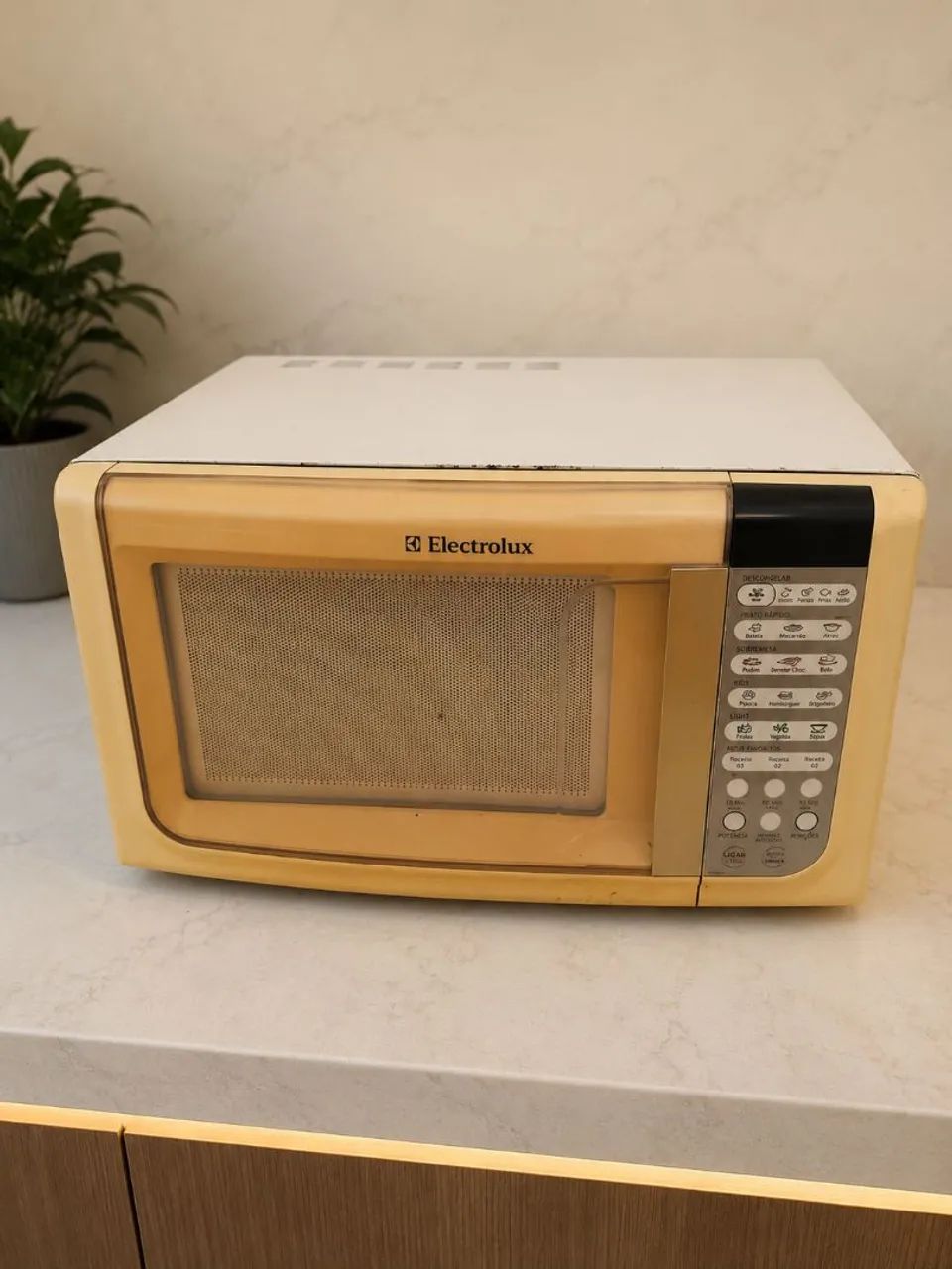 Microondas - só pegar e usar! - Foto 3