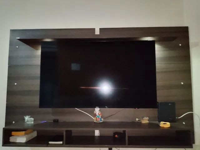 Vendo um painel de tv  de 75 polegadas. Motivo da venda mudança. 450 em perfeitas condiçõe