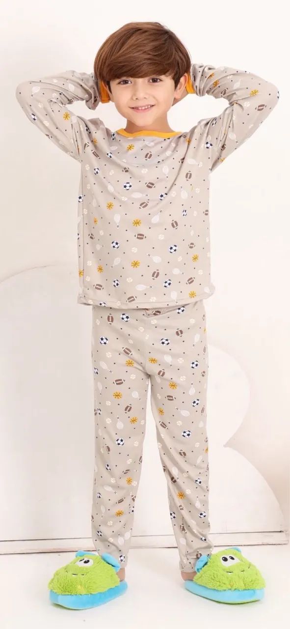 Conjunto de Pijamas  infantil - Foto 4