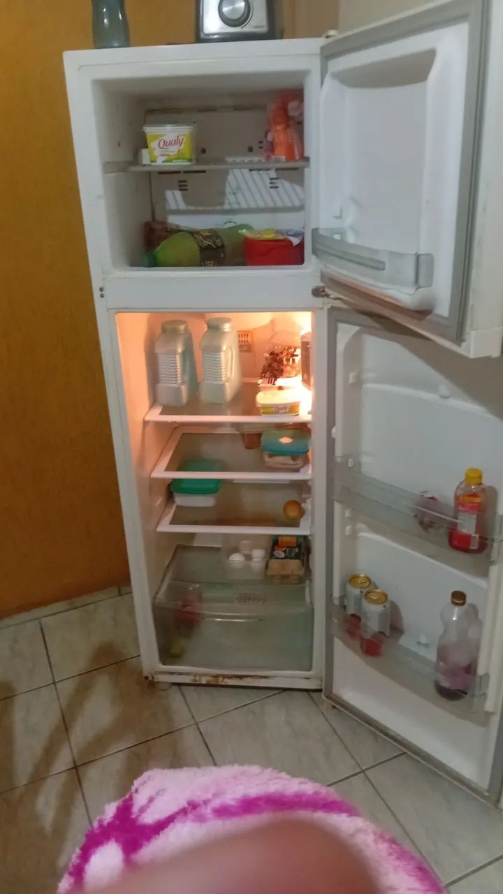 Geladeira consu,super conservada  - Foto 3
