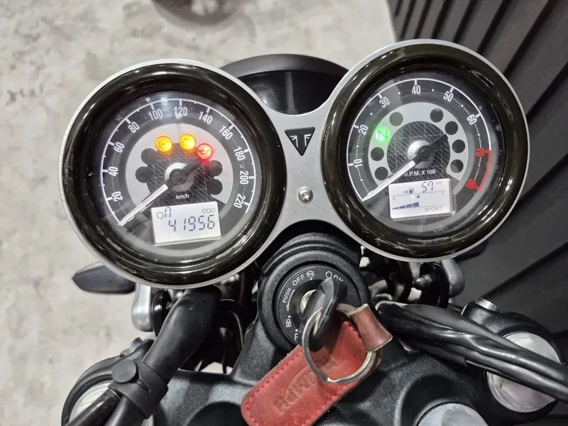 Triumph SPEED TWIN 1200 - Foto 5