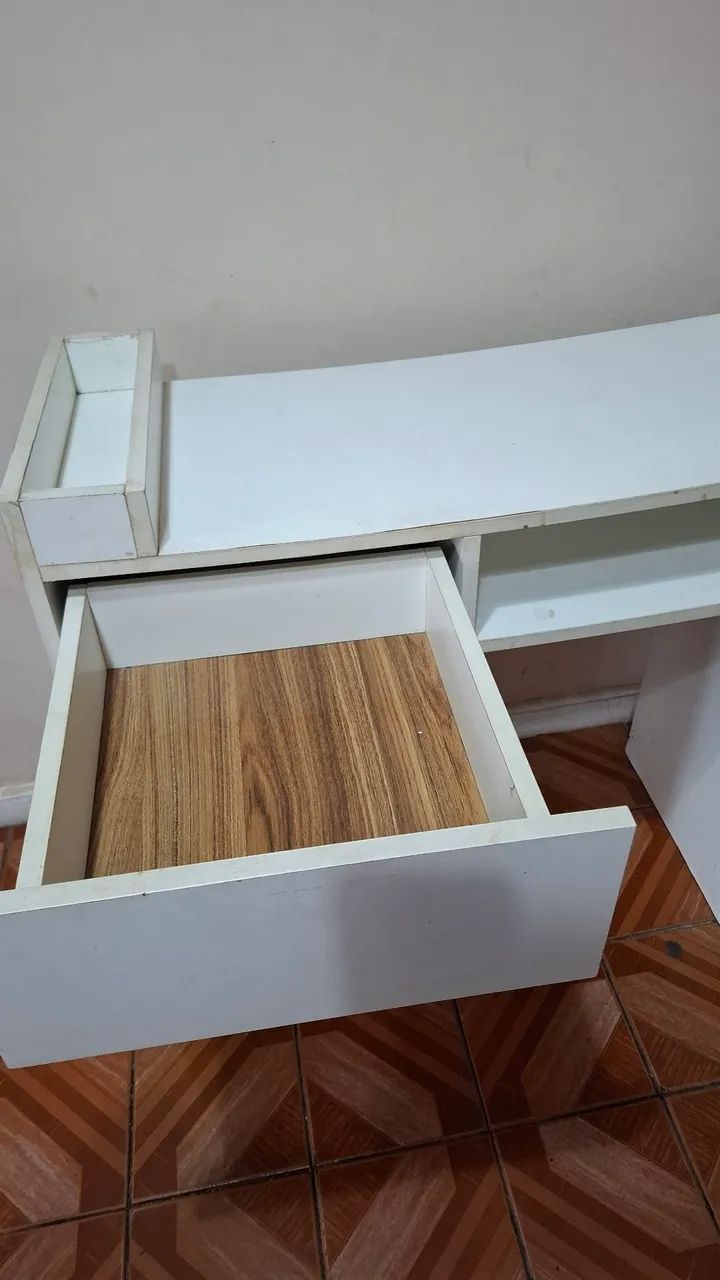 MESA PARA MANICURE  - Foto 3