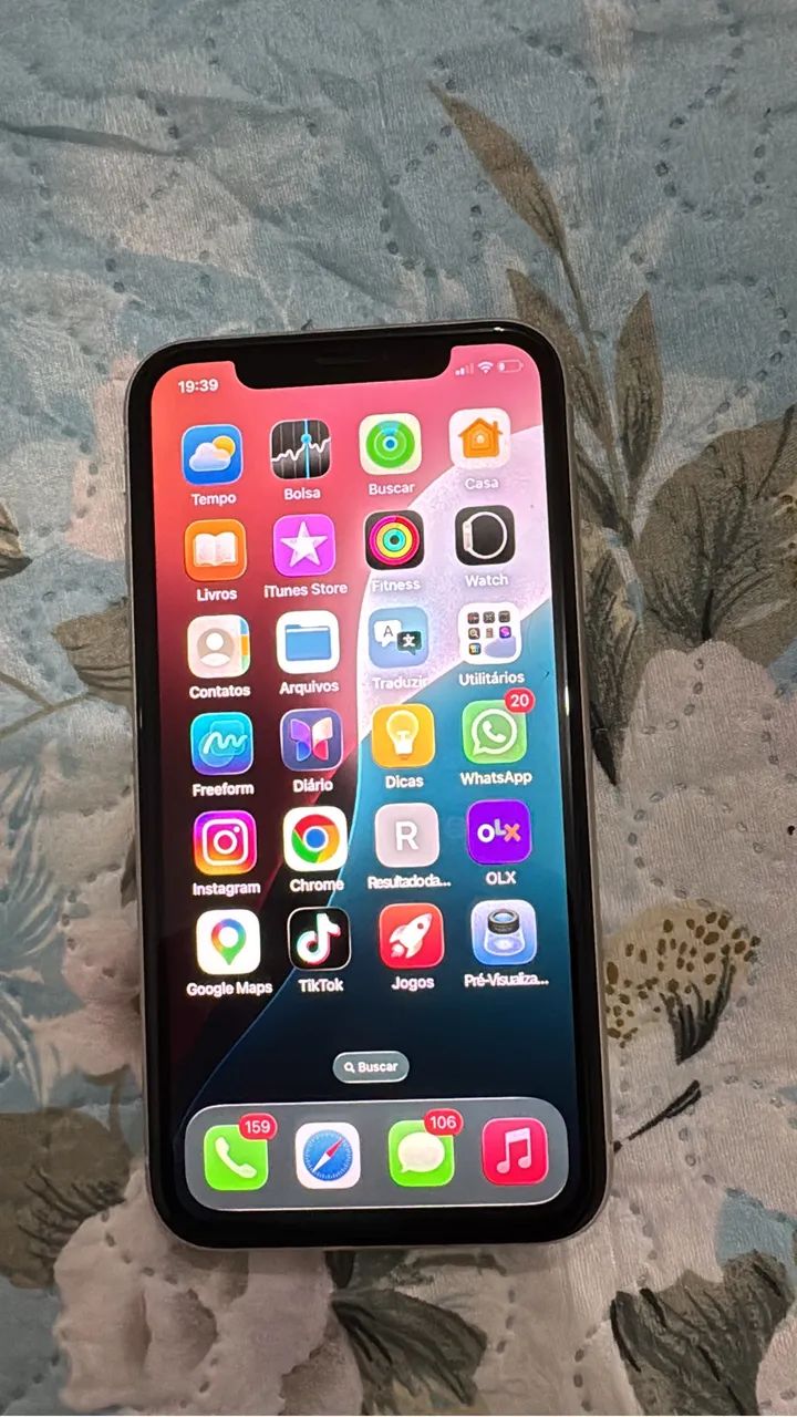 iPhone top