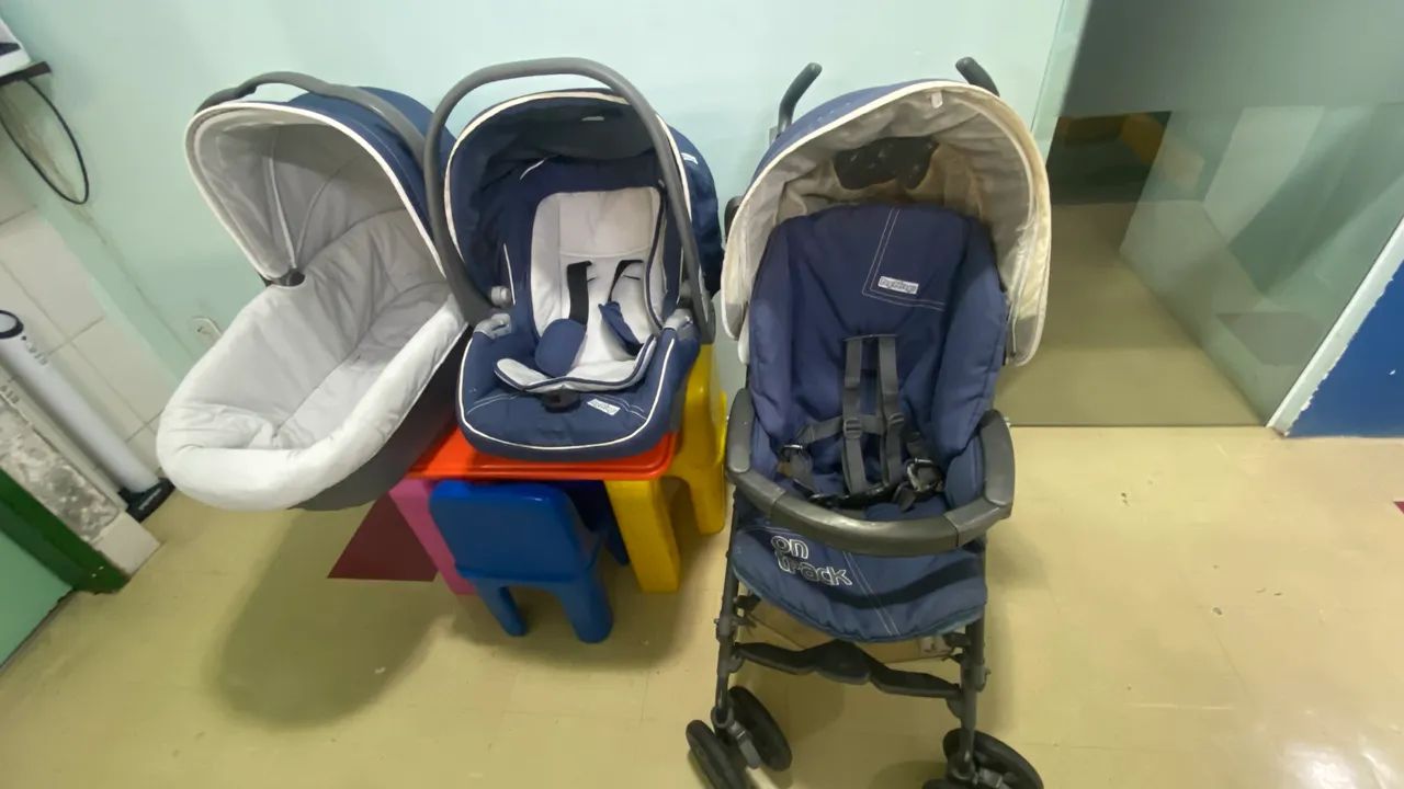CARRINHO DE BEBÊ ÓTIMO ESTADO
