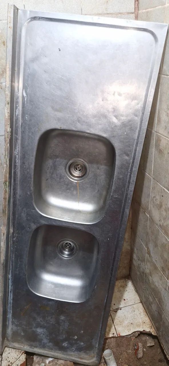 Pia inox semi nova