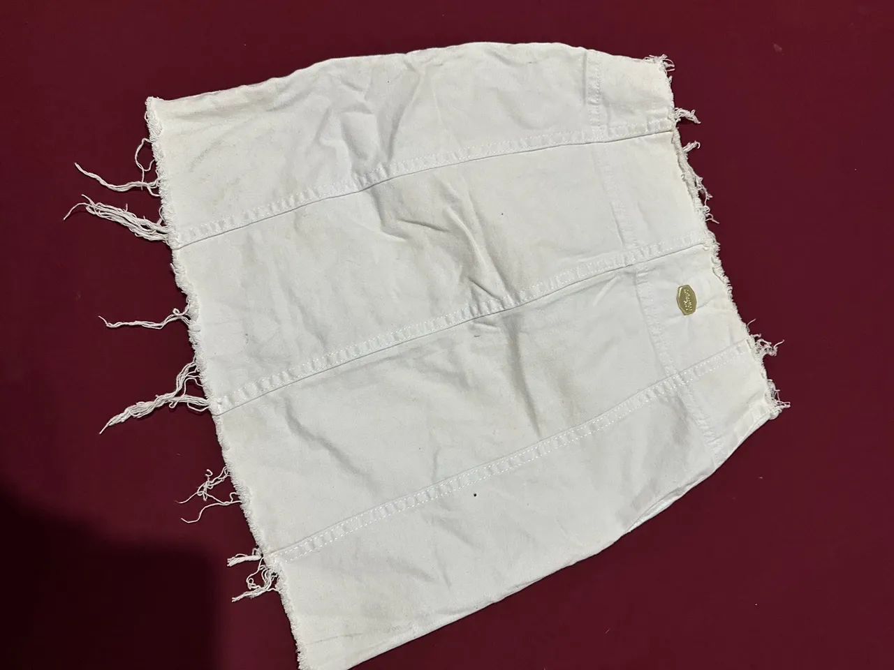 Vendo saia jeans branca - Foto 2