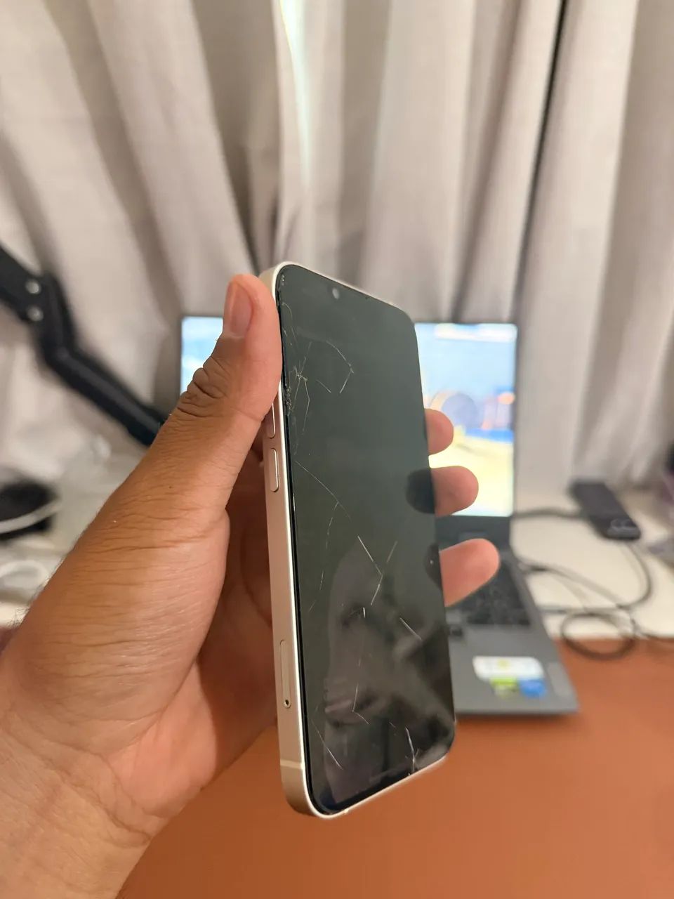 iPhone 14 quebrado funcionando  - Foto 2