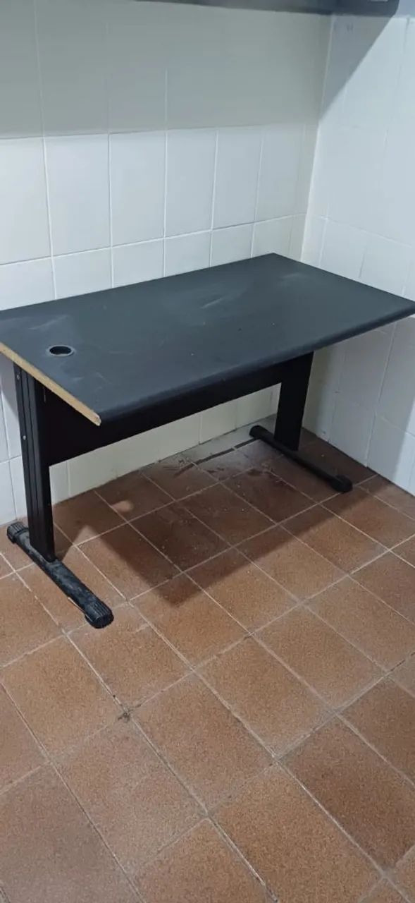 Mesa escrivaninha