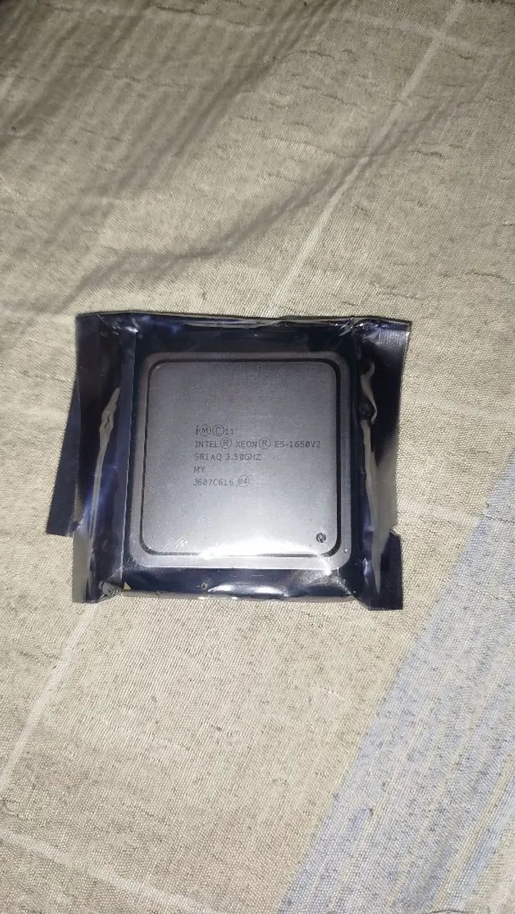 Intel Xeon E5-1650V2 - Foto 2