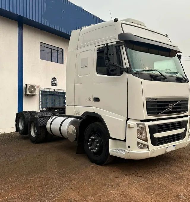 Volvo fh 440 6x2 - 2011 Cavalo     