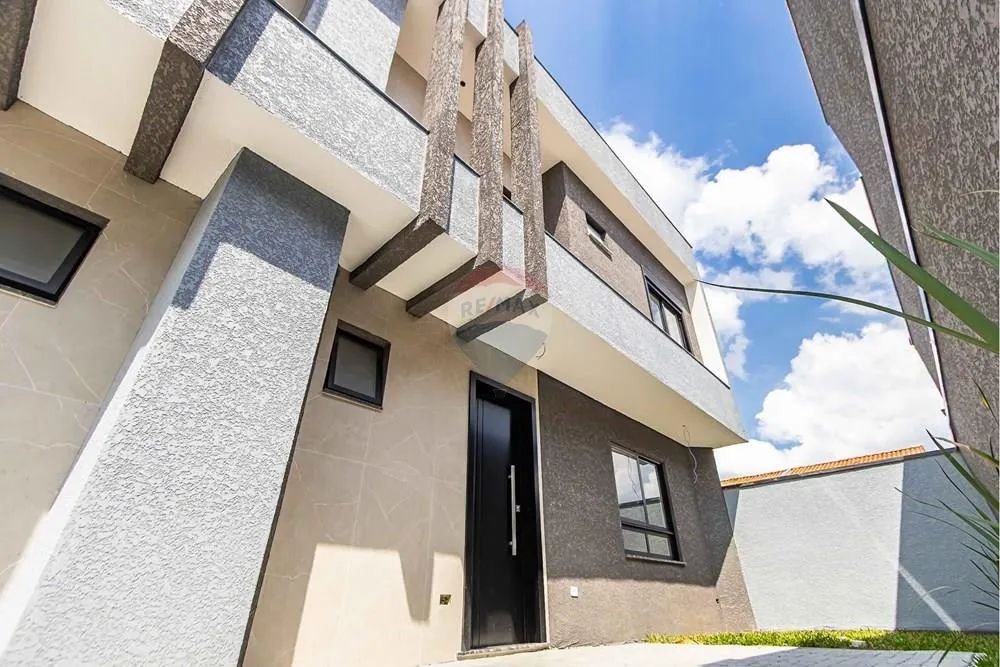 Sobrado Tríplex 3 quartos com Terraço. Bairro Uberaba. Curitiba- PR - Foto 3