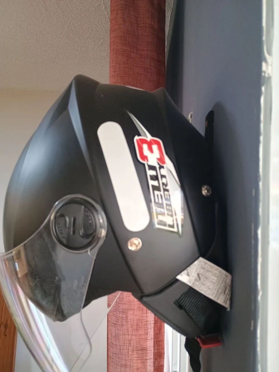 Kit suporte para capacete - fixa na parede - Foto 4