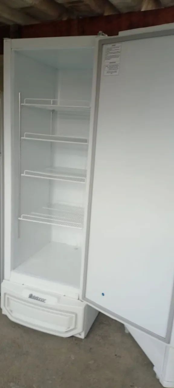 Freezer vertical Gelopar 220v funcionando  - Foto 3