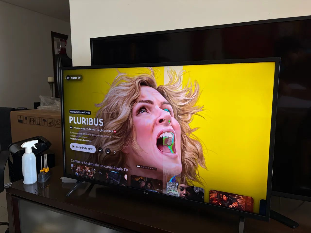 SmartTV LG 43 LED 4K com Faixa Vertical na Tela - Foto 3
