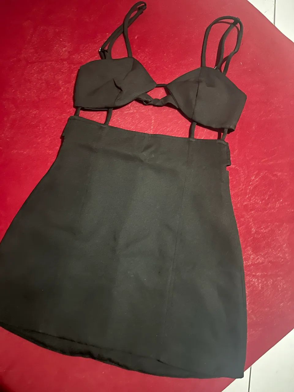 Vestido M (nunca usado).
