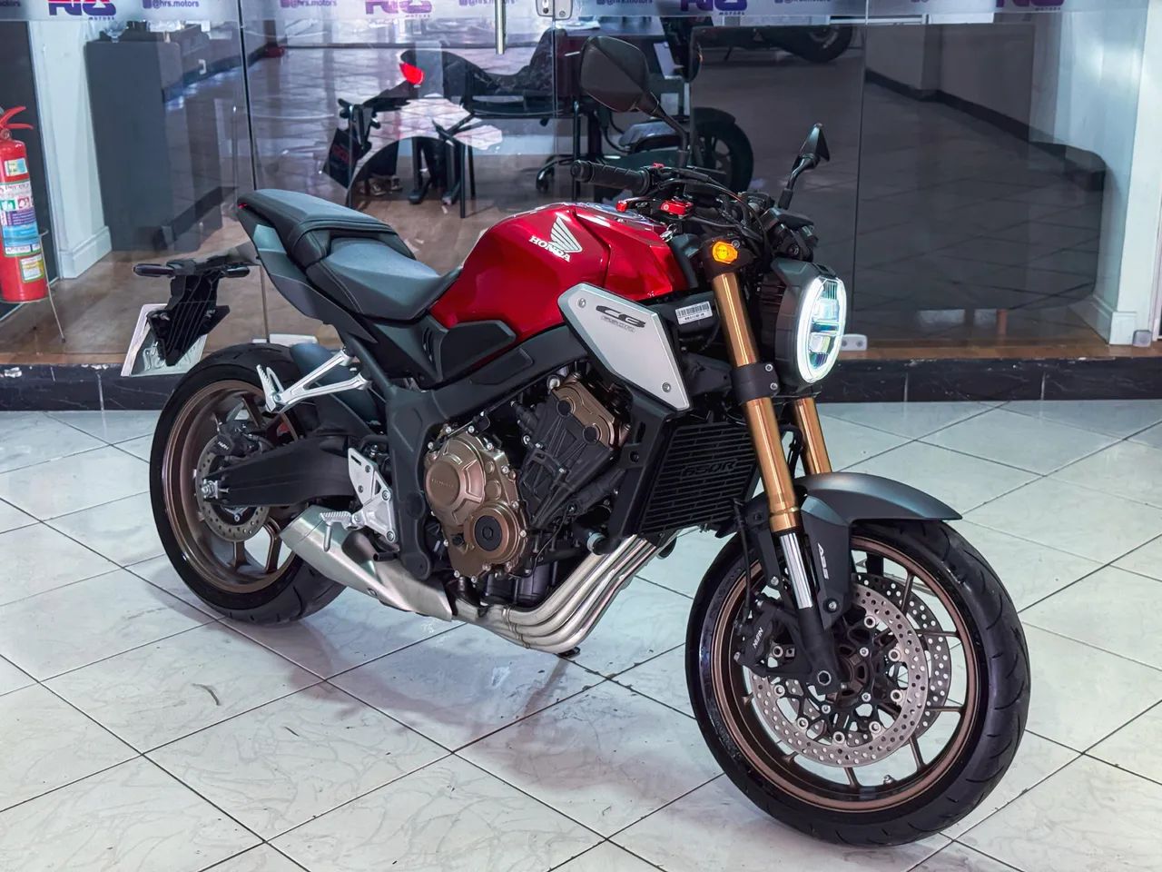 CB 650R NSC ABS 2022 COM APENAS 9.000 KM - SUPER EXCLUSIVA 