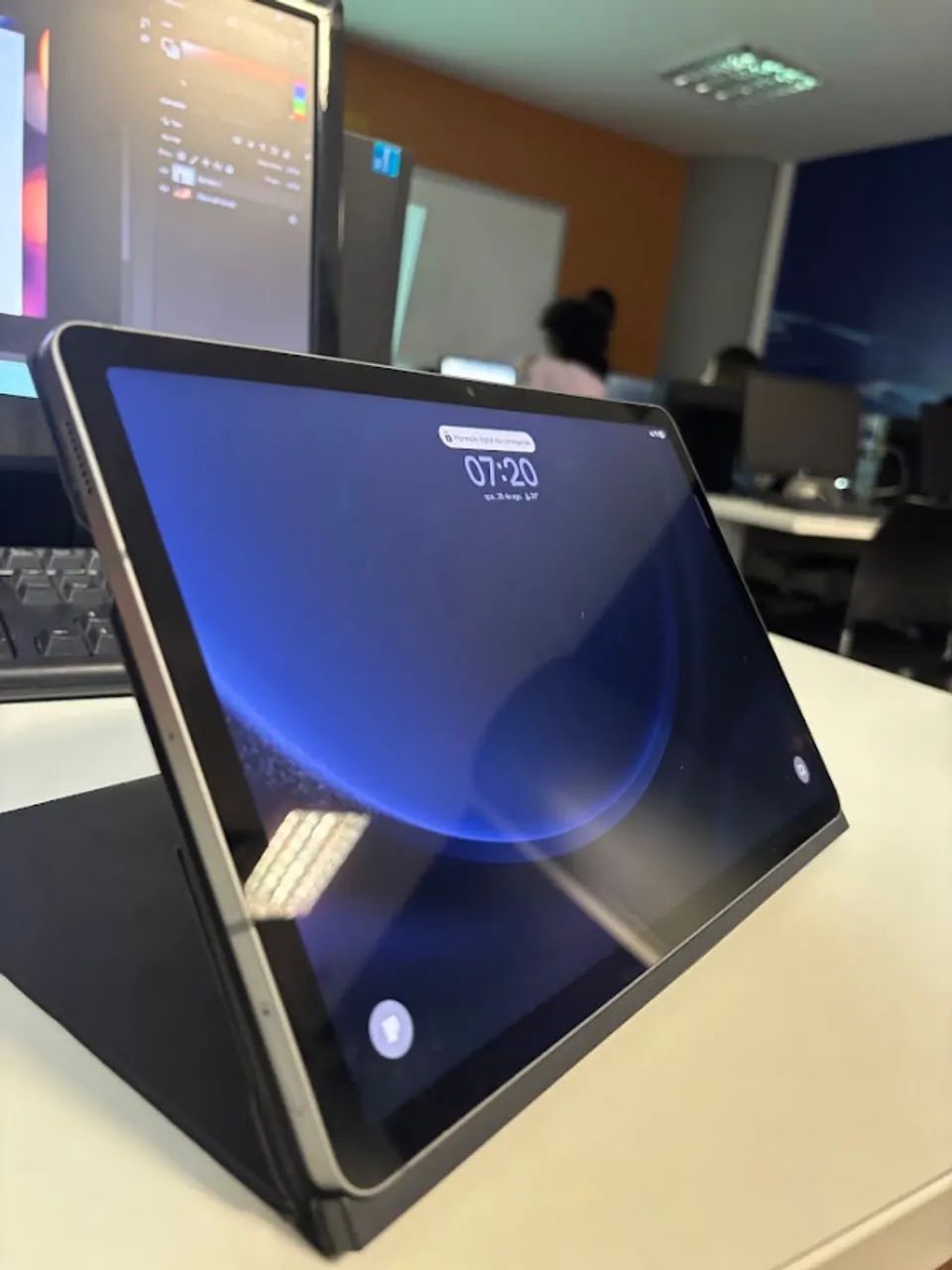 Tablet Samsung Galaxy Tab S9 FE Wifi, 128GB, 6GB RAM, 10.9" - Foto 3