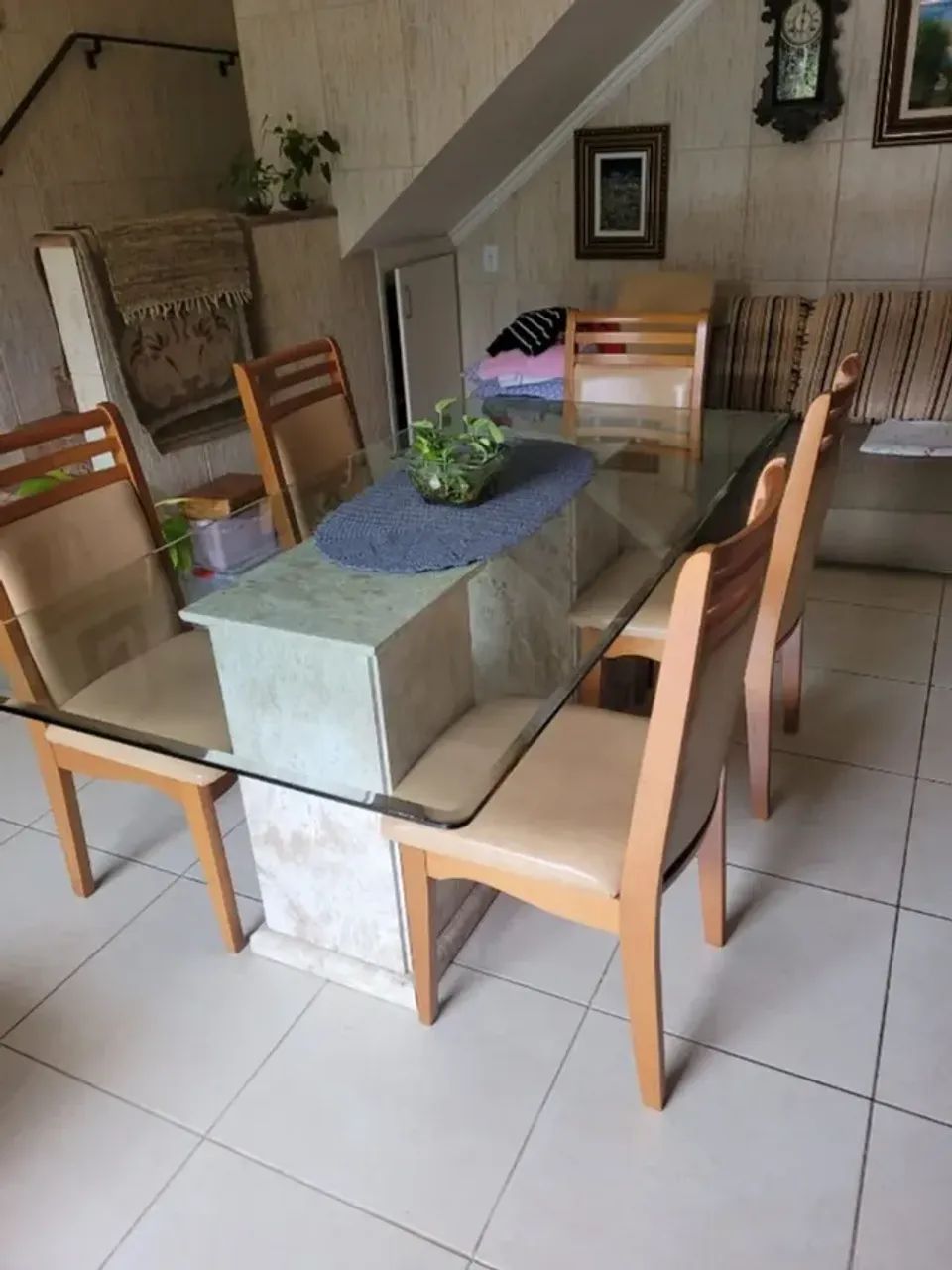 Conjunto Mesa de Jantar Granito e Vidro com 6 Cadeiras