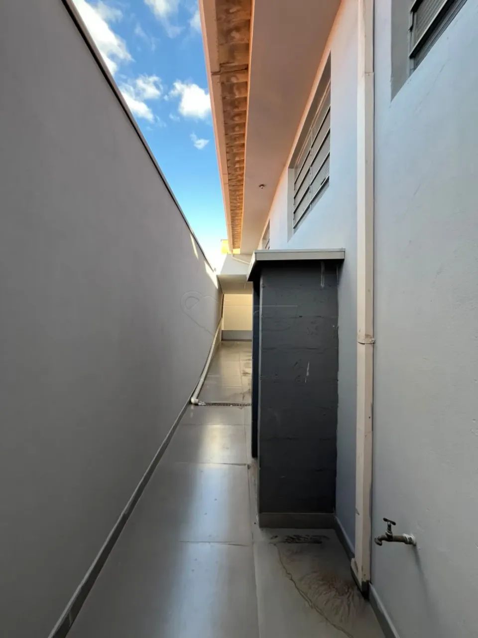 SALÃO COMERCIAL EM EXCELENTE LOCALIZAÇÃO - Foto 2