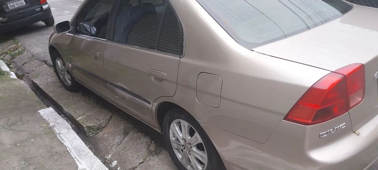 Honda Civic Sedan LX 1.7 16V 115cv Mec. 4P 2001