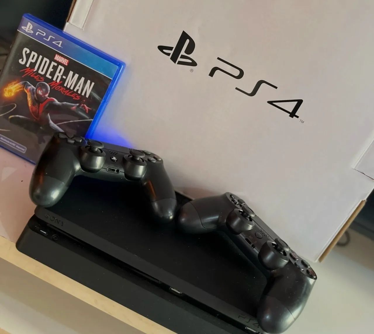 Ps4 slim 1 terá 