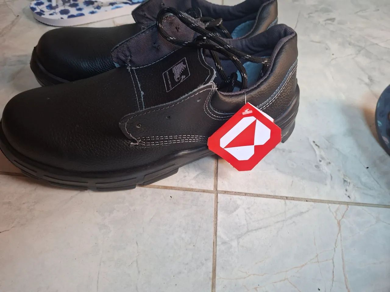 Botina e chinelo  - Foto 2