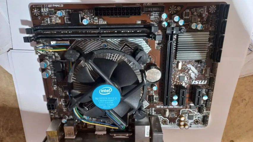 A placa-mãe MSI H110M PRO-VH PLUS  - Foto 4