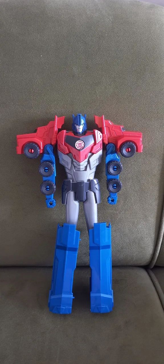 Boneco Transformers Novo