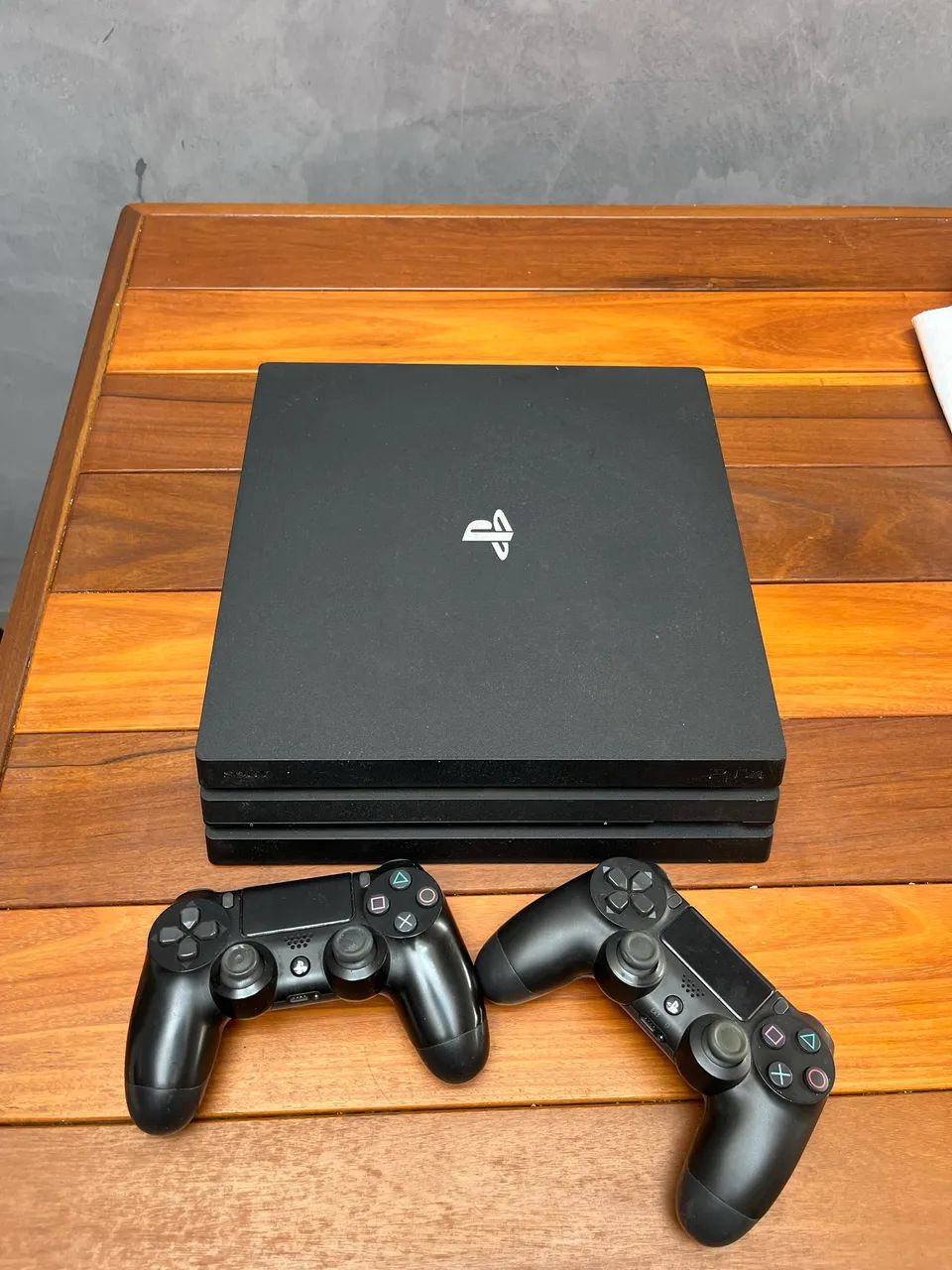PS4 Pro - Único Dono | Excelente Estado - Foto 2