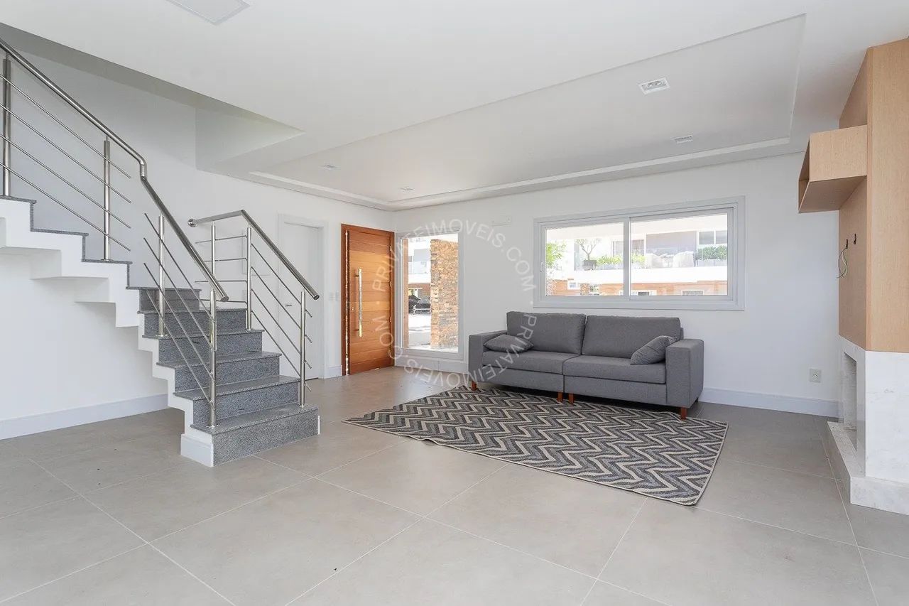 Casa em condomínio semimobiliada para alugar no bairro Ipanema com 4 quartos (4 suítes) 2