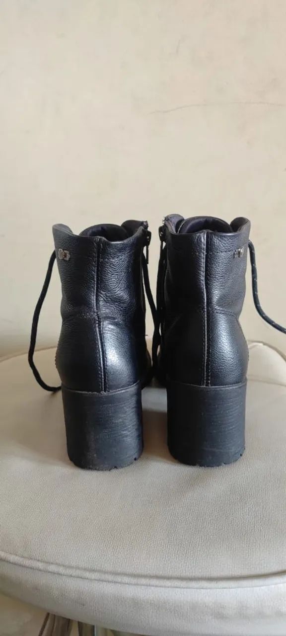 Bota feminina coturno couro  - Foto 3