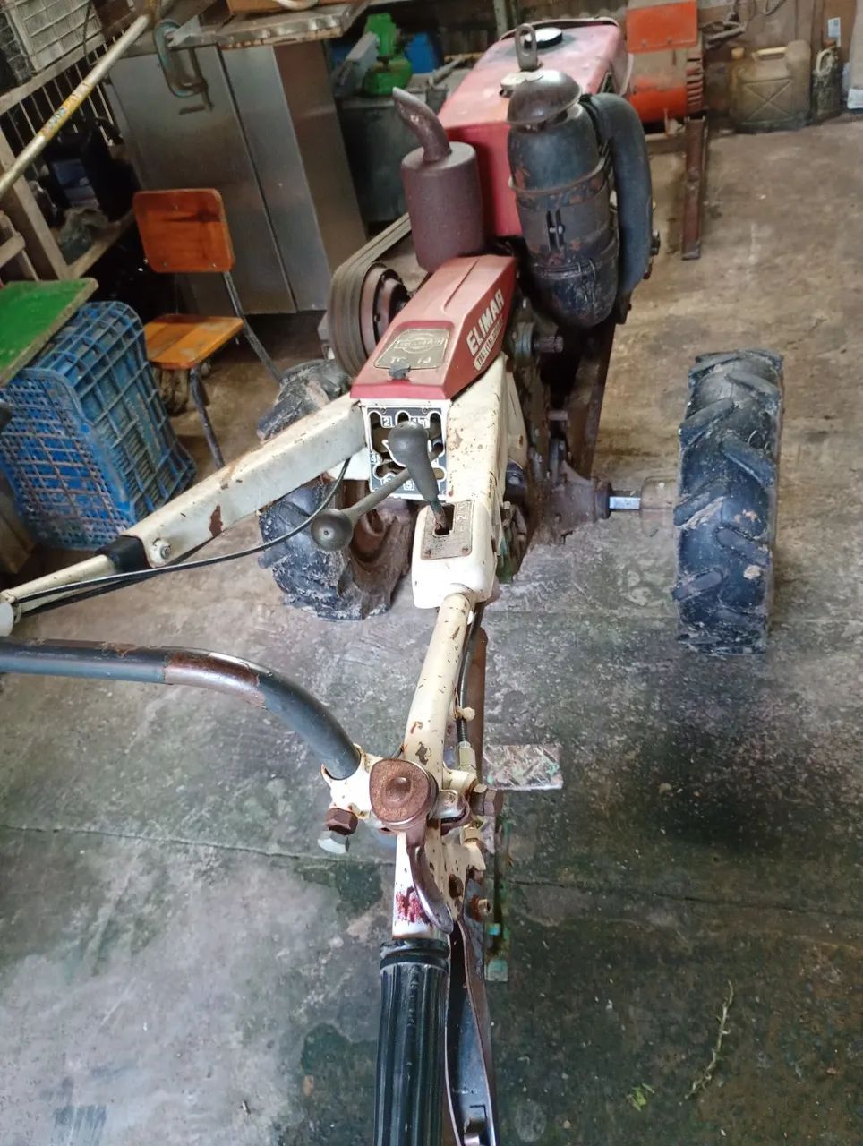 Micro trator yanmar tc14 com rotativa - Foto 5