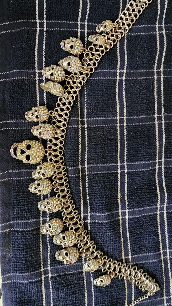 Colar caveiras strass boreaux - Foto 4