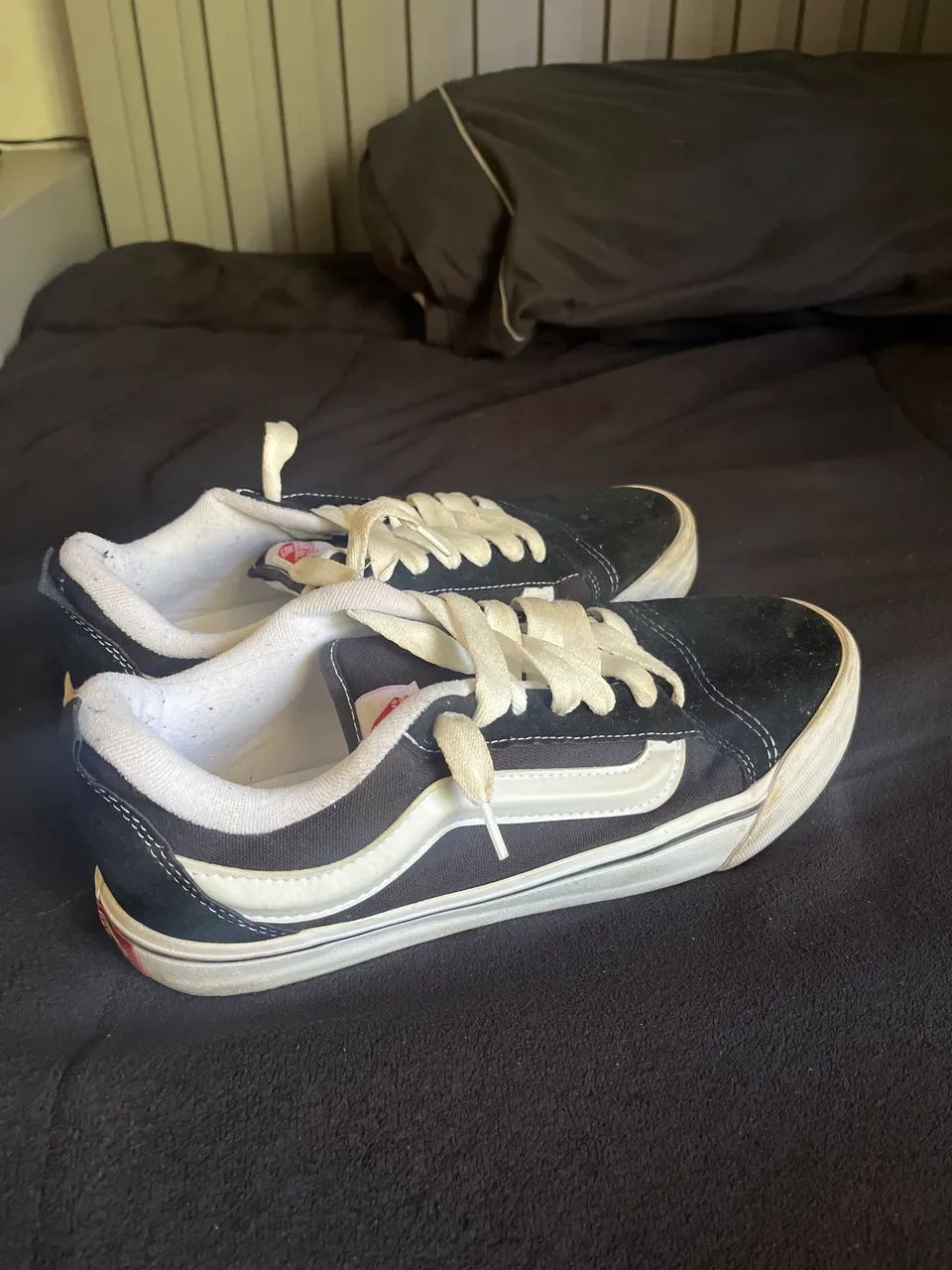 Vans Knu School