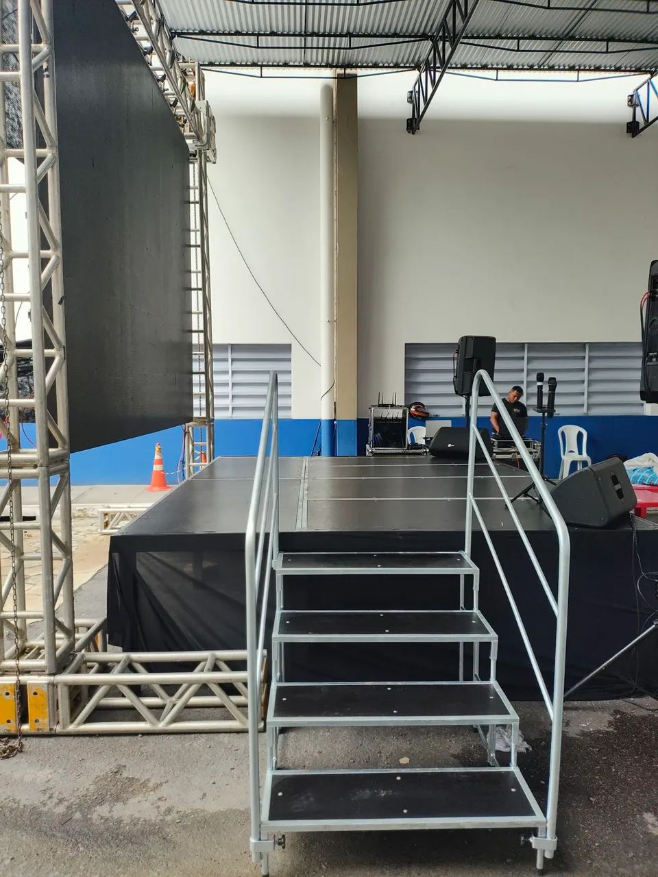 Vendo Palco Praticável 60cm a 90cm - Foto 5