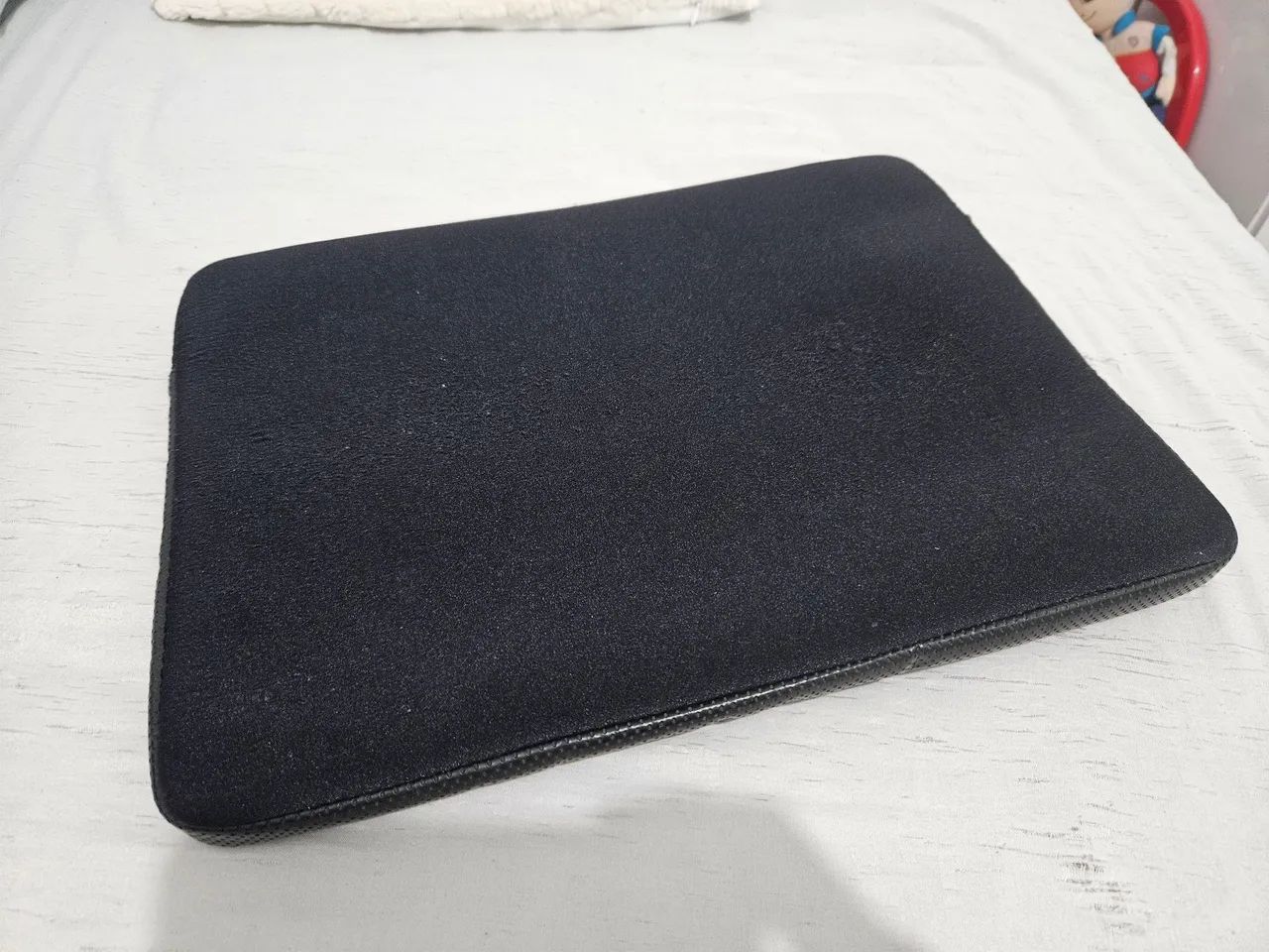 Capa de Notebook/IPad Slim preta - Macia e resistente - Foto 2