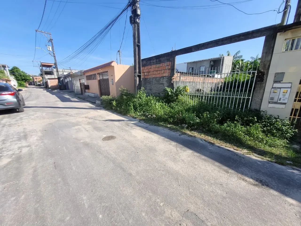 AGUAS CLARAS, Terreno